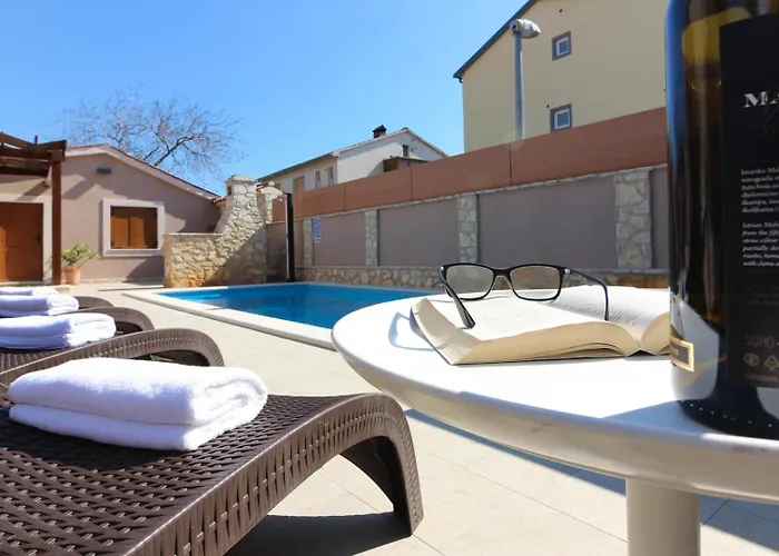 Beautiful Magnifica With Private Pool In * Póla