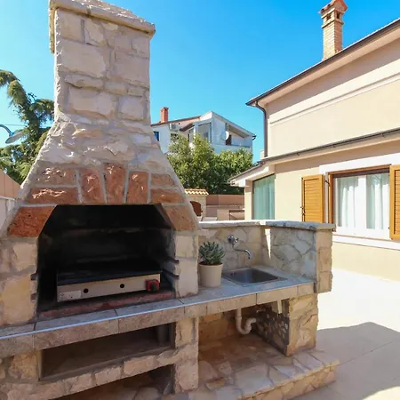 Villa Beautiful Magnifica With Private Pool In Pula