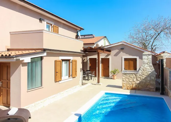 Beautiful Magnifica With Private Pool In